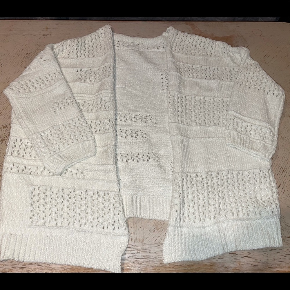 Women’s white/cream cardigan